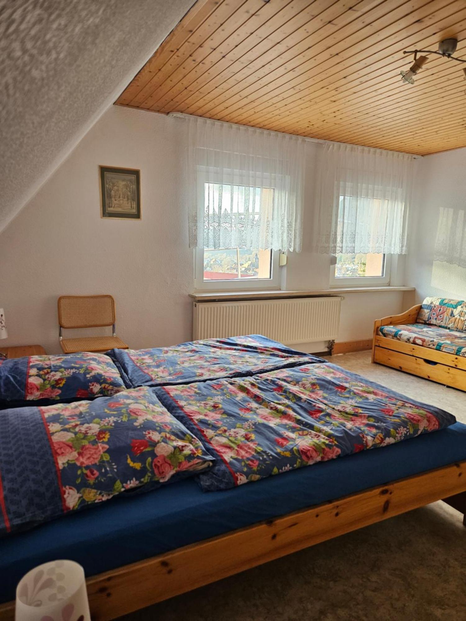 Naturfreundehaus Annweiler am Trifels Exteriör bild